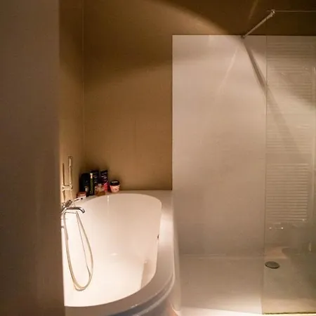 Apartment Ruim Met Prachtig Zicht Op A+ Locatie! *